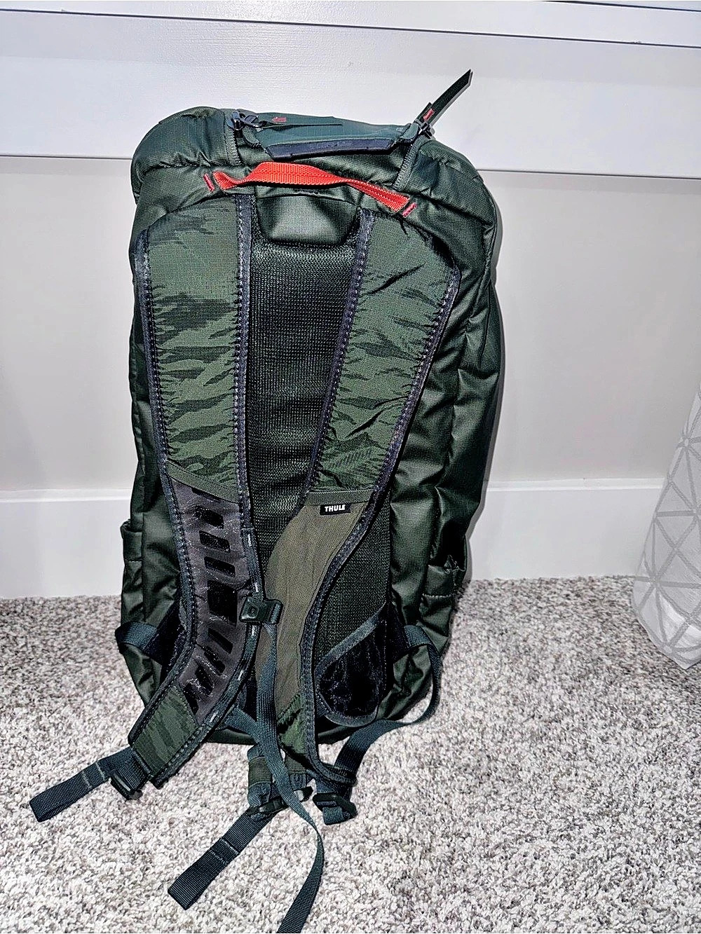 Thule 18LBackpack - Picture 2 of 6